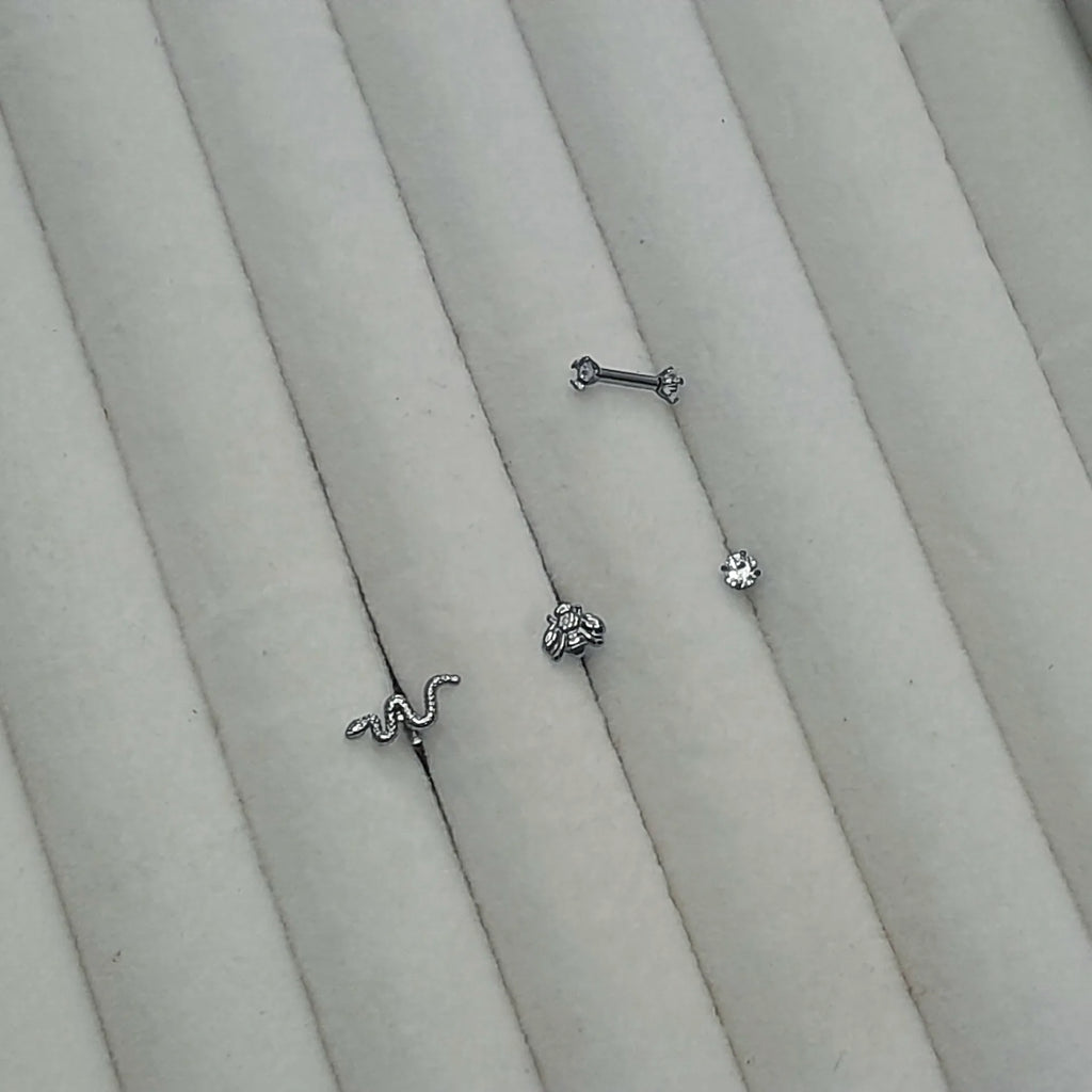 snake labret stud