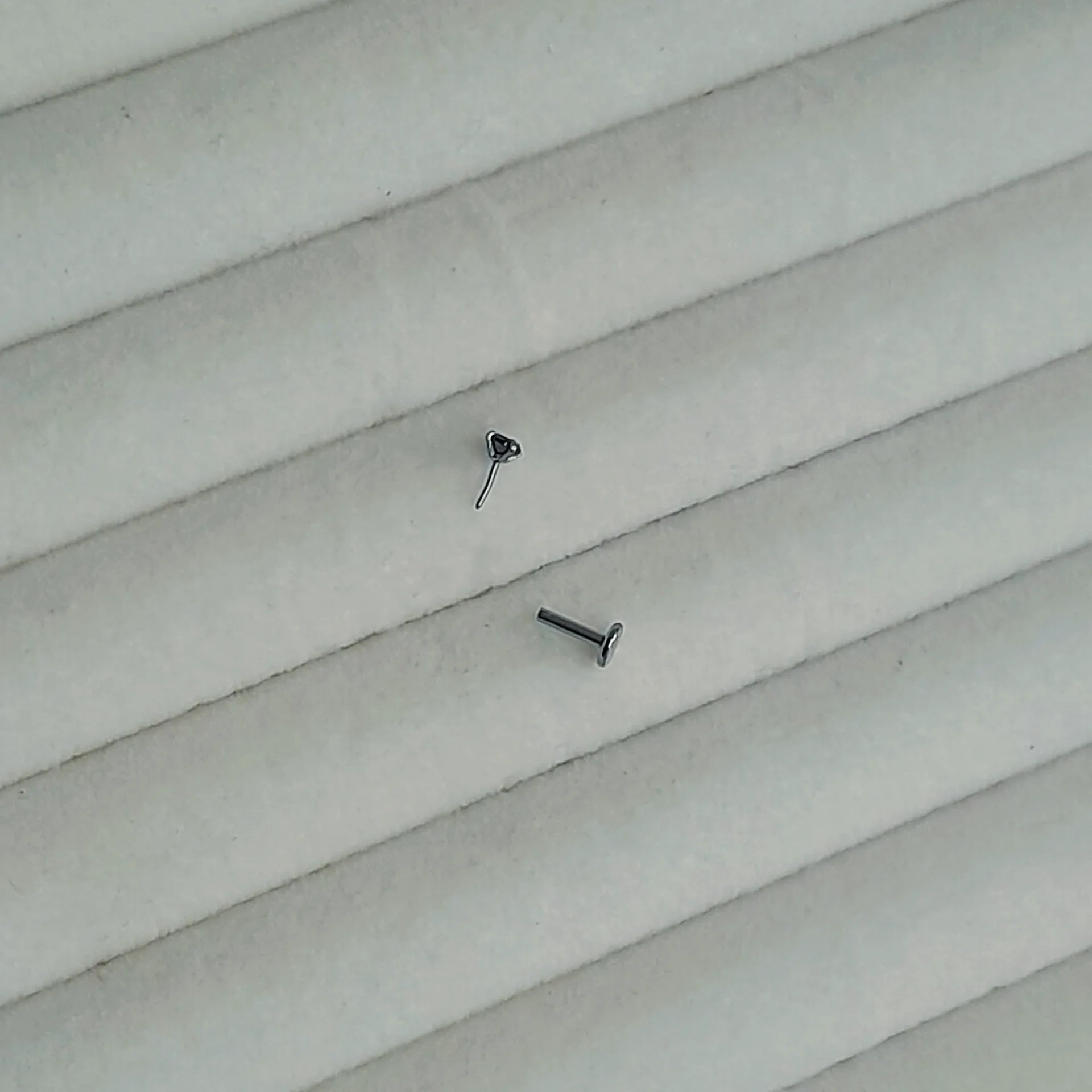 push-in stud