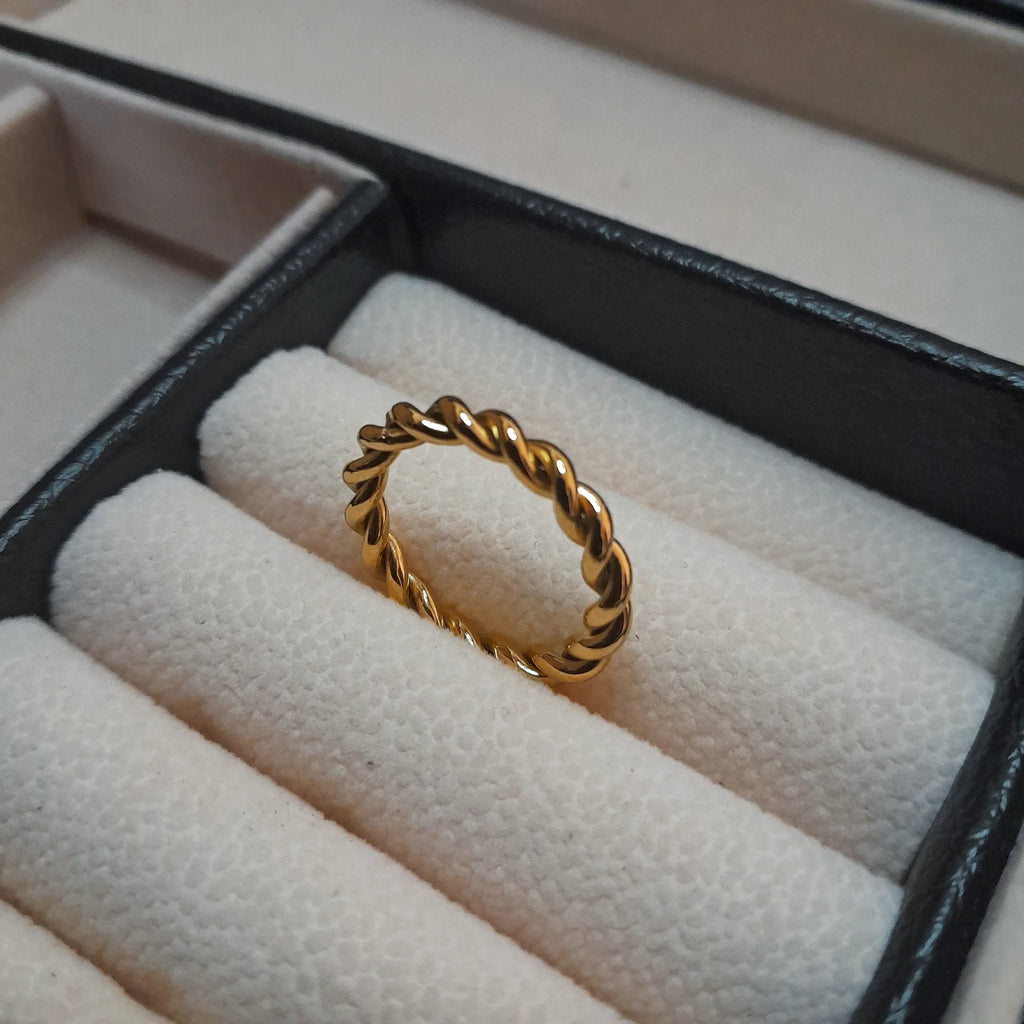 twisted fantasy ring